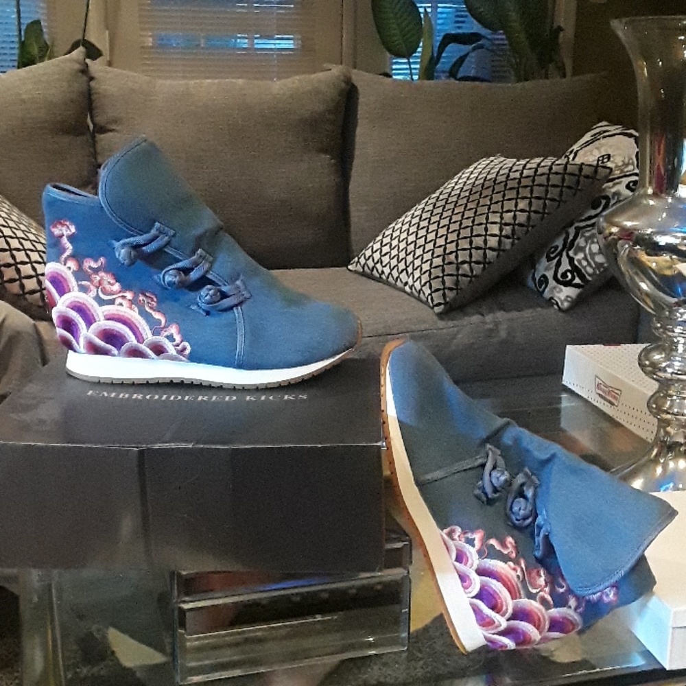 Demin Embroidered kicks - Picture 7 of 8